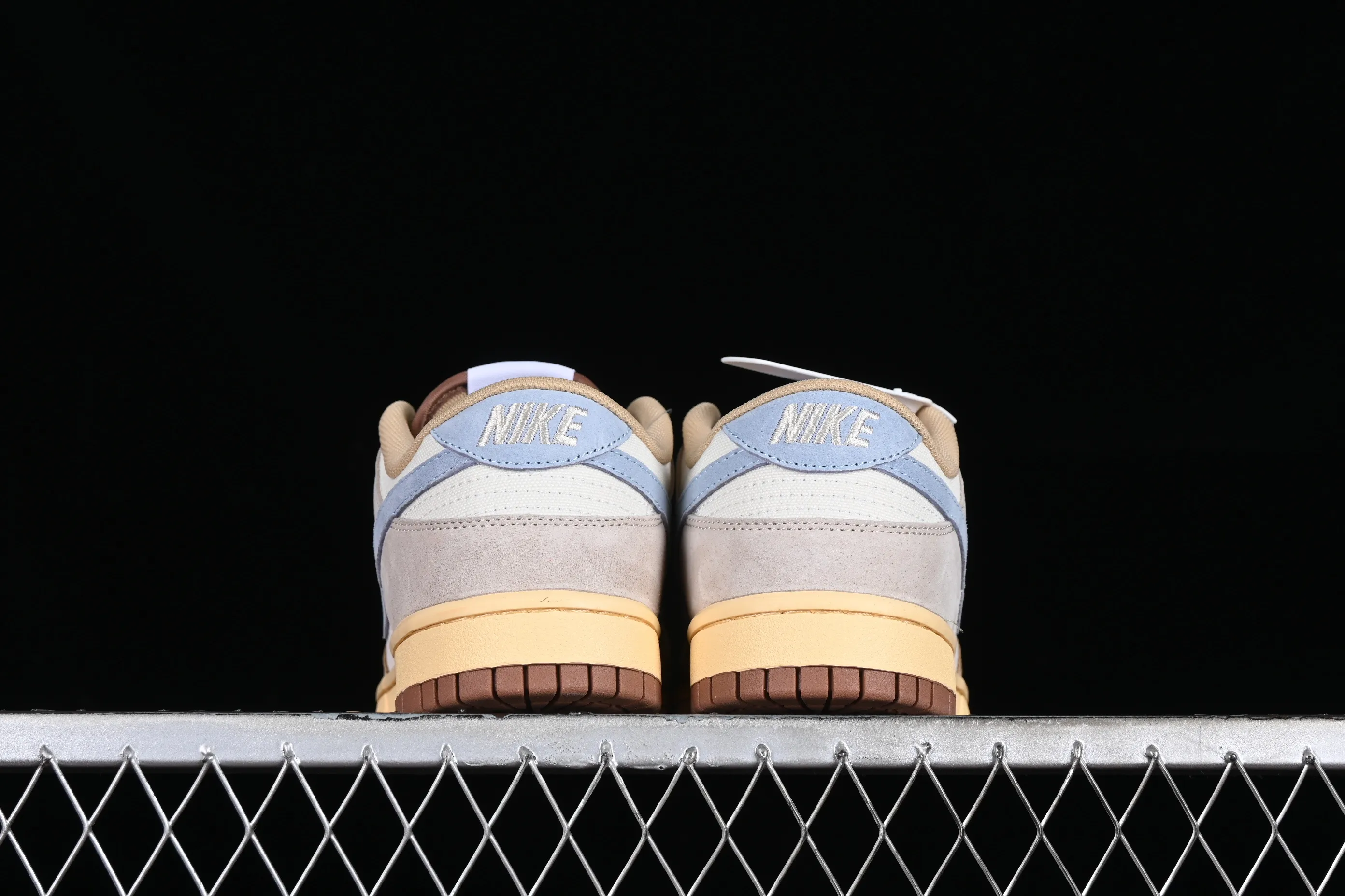 All Categories Nk SB Dunk Series Nk SB Dunk Low Low-top sneakers N version Nk Dunk Low "Sanddrift Blue" Old sand contrast style SB low-top sports and leisure sneakers HF0106-100